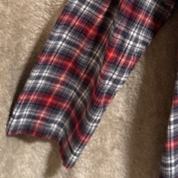 Women’s Eleven Stitch Design Flannel Button-Down Shirt, Size L - Picture 9 of 11